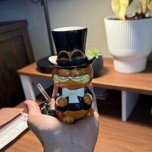 Enesco Garfield Figurine Vintage Orange Black Tuxedo Top Hat Ceramic Collectible
